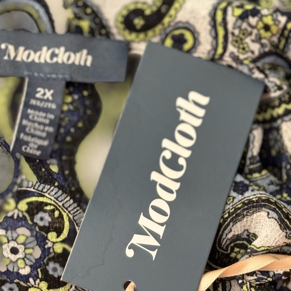 NWT PLUS ModCloth 2X Top - Picture 3 of 5